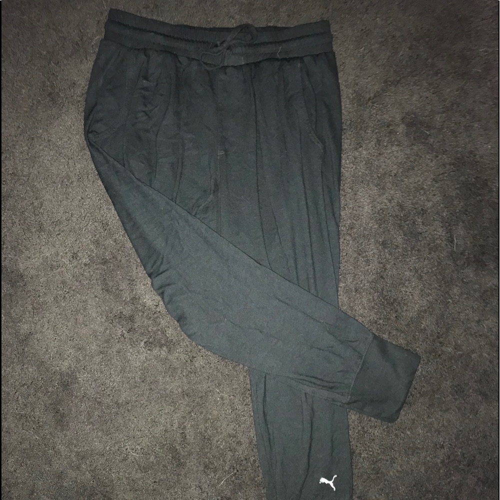 Puma Woman’s Capri Joggers